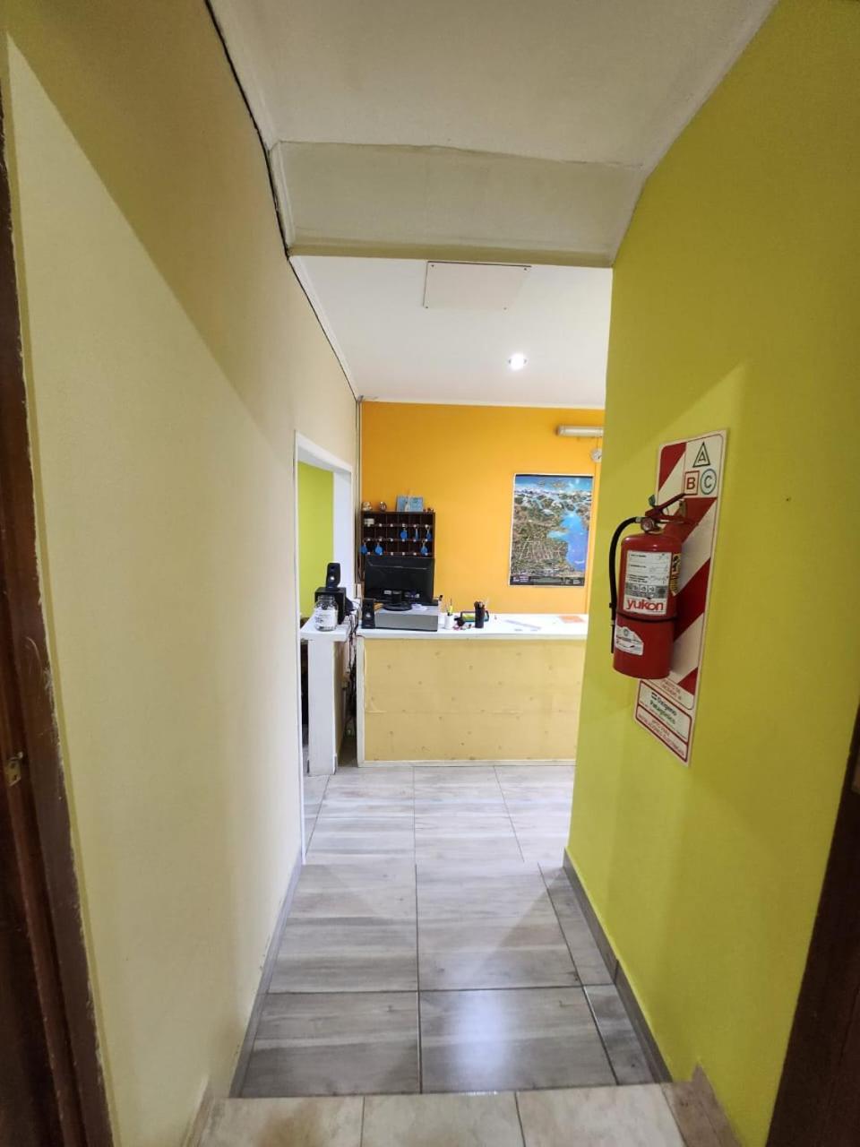 Hostel Danny El Calafate Exterior photo